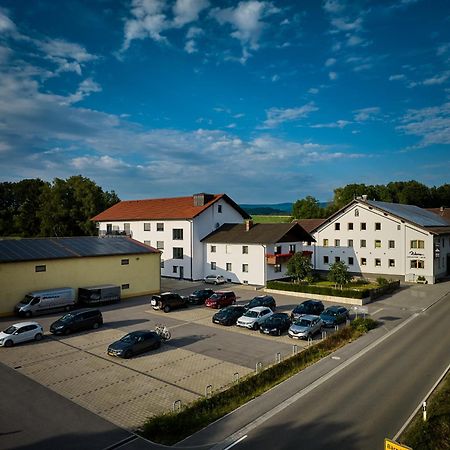 Landgasthof Wurm Bogen Buitenkant foto